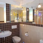 Апартаменты Wood Creek *