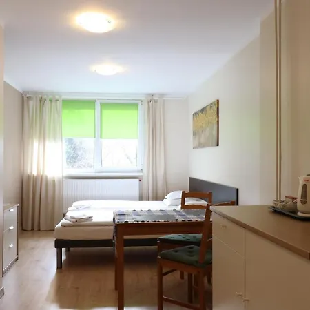 Wood Creek Apartment *